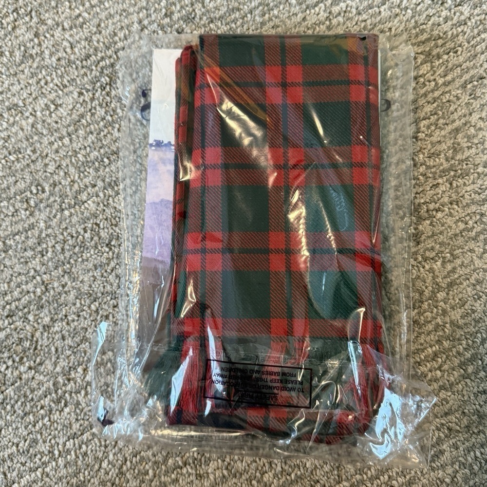 New‎ SCOTLANDSHOP 100% Wool Tartan Stole Plaid Red Scarf - Picture 2 of 2